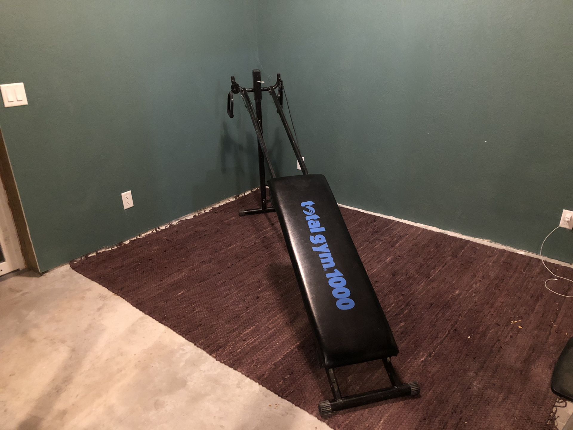 Total gym 1000 exercise machine
