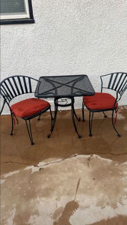 bistro set