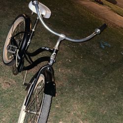 Girls Cruiser Bike  $50 OBO