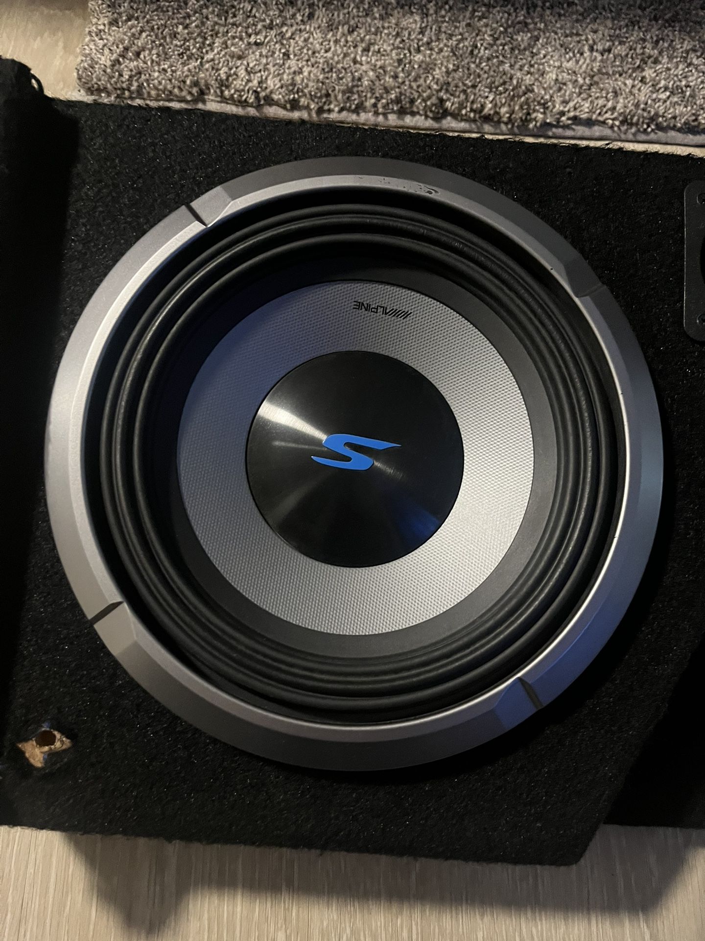 alpine sub with box