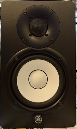 Yamaha HS5 5” Powered Studio Monitor Speaker (single)