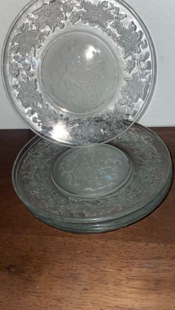 Princess house Clear Glass Embossed Floral Plates Set