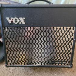 VOX Valvetronix VT30 Guitar Amp