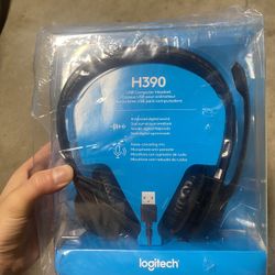 Logitech H390 USB Noise Cancelling Headphone With Mic