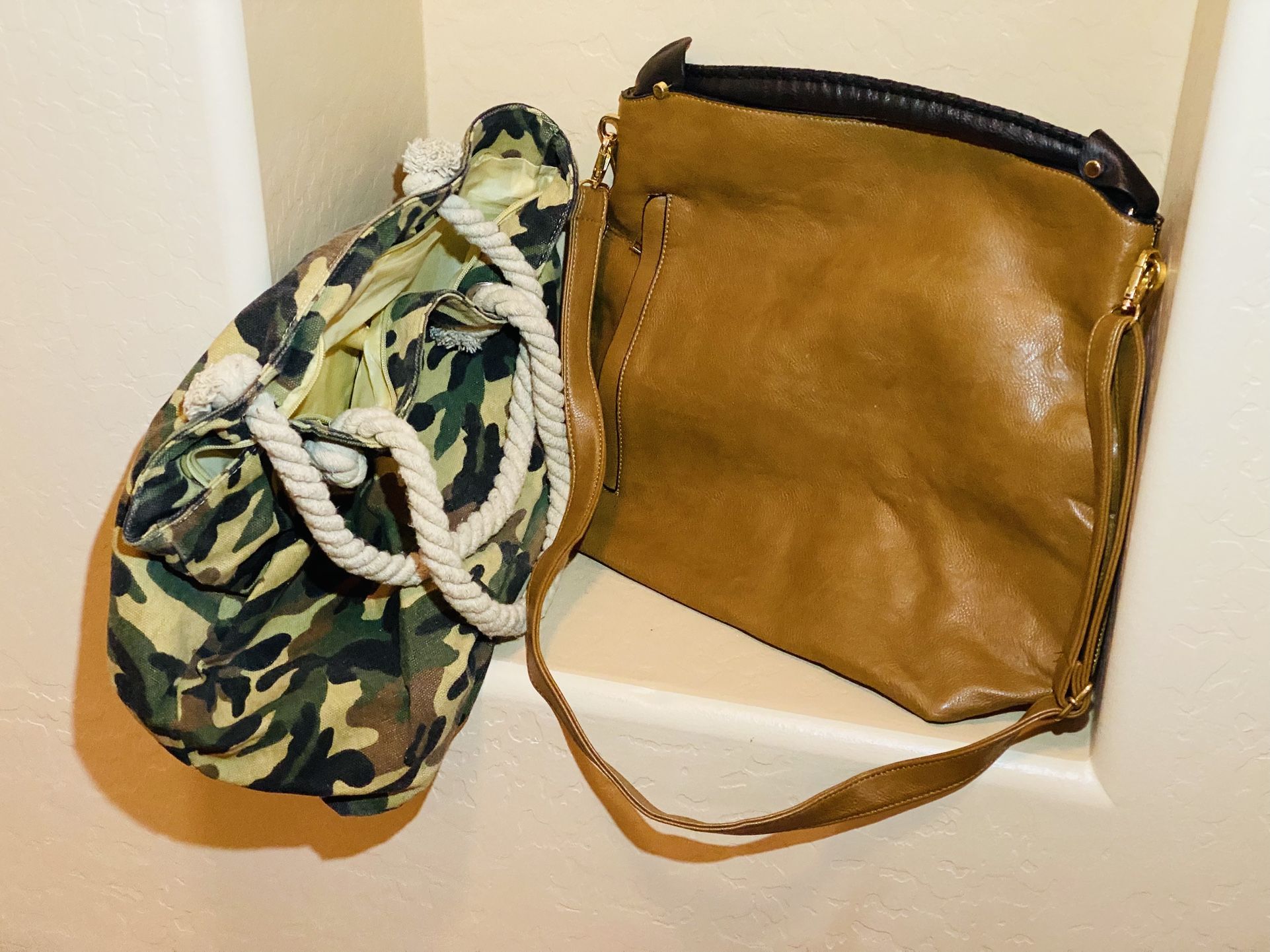 Large Brown Hobo Purse & Large Camo Tote Bag Bundle