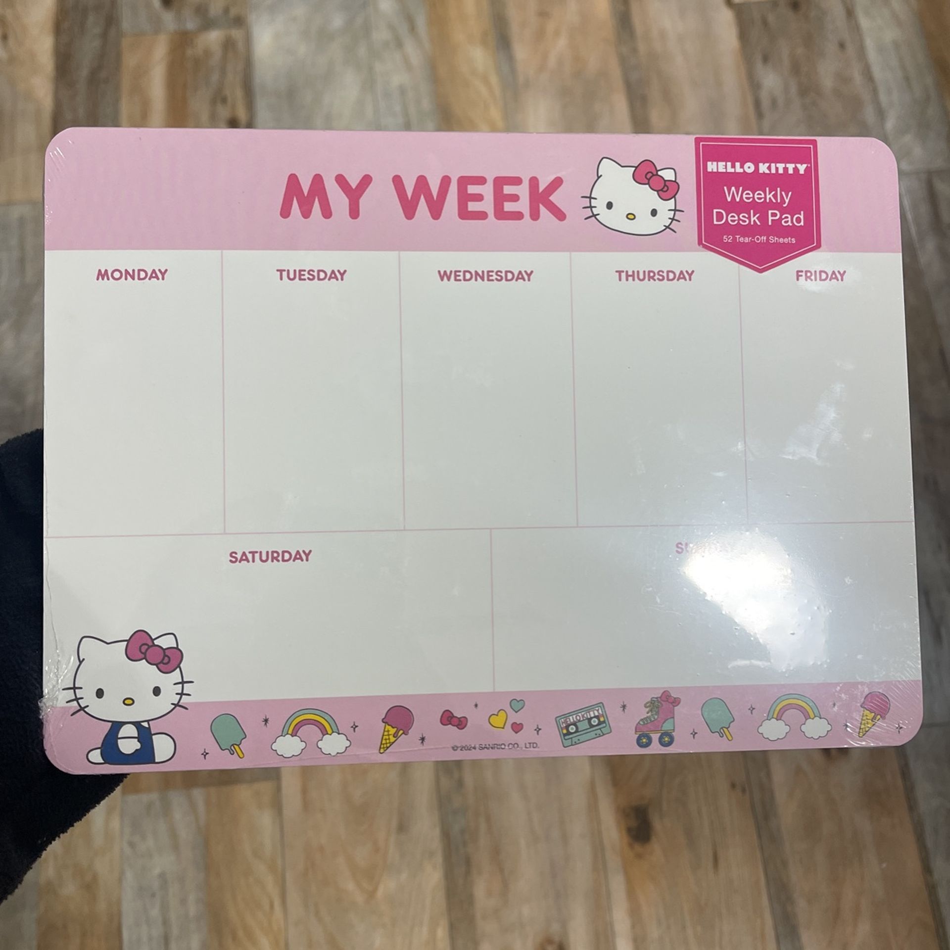 Hello Kitty Desk Planner