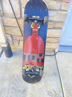 Toy machine Skateboard  Independent Koston Trucks 