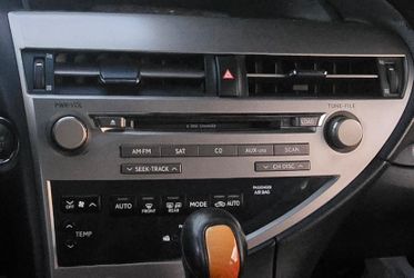Lexus stereo  for parts