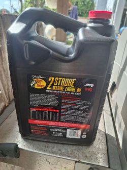 Bass Pro Shops 2-Stroke Marine Engine Oil Semi-Synthetic Blend - Gallon