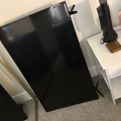VIZIO TV