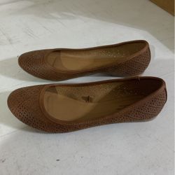Women Flats 