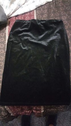 Black Pencil Skirt Size L