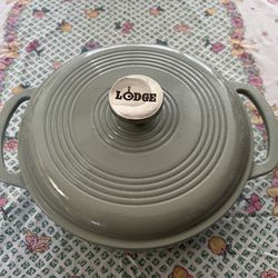 Lodge 4.5qt Cast Iron Enamel Dutch Oven