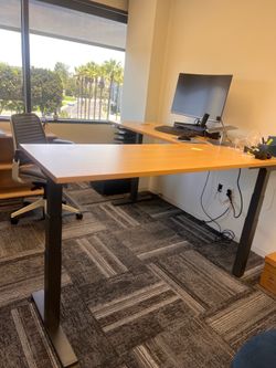L-shaped electric standing desk