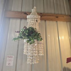 Vintage Shell Hanging Flower Blasket