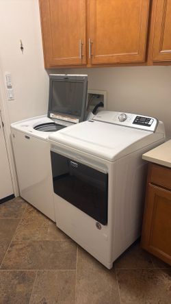 Washer and gas dryer