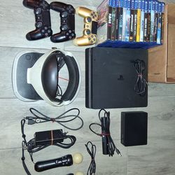 PS4 WITH VR AND GAMES