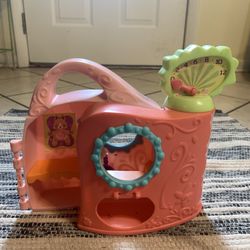 Hasbro Littlest Pet Shops LPS Get Better Center Kids Playset Retired - Missing One Pc / No Accessories Or Pets