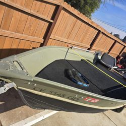 14' Fishing Boat With 2 Stroke 9.9 Motor