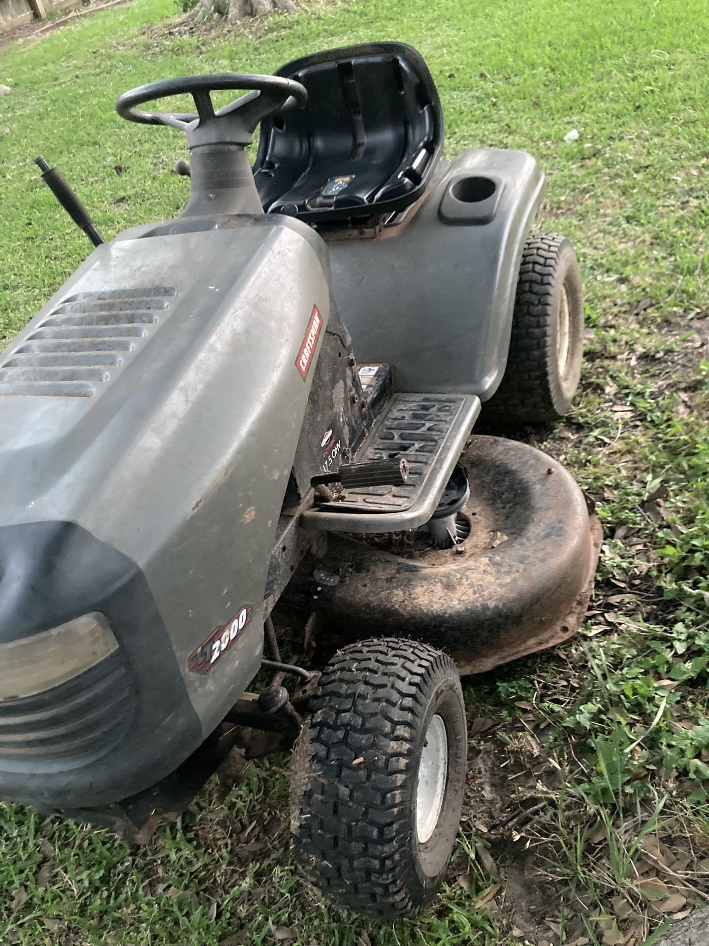 Craftsman Lt2000 Tractor Mower