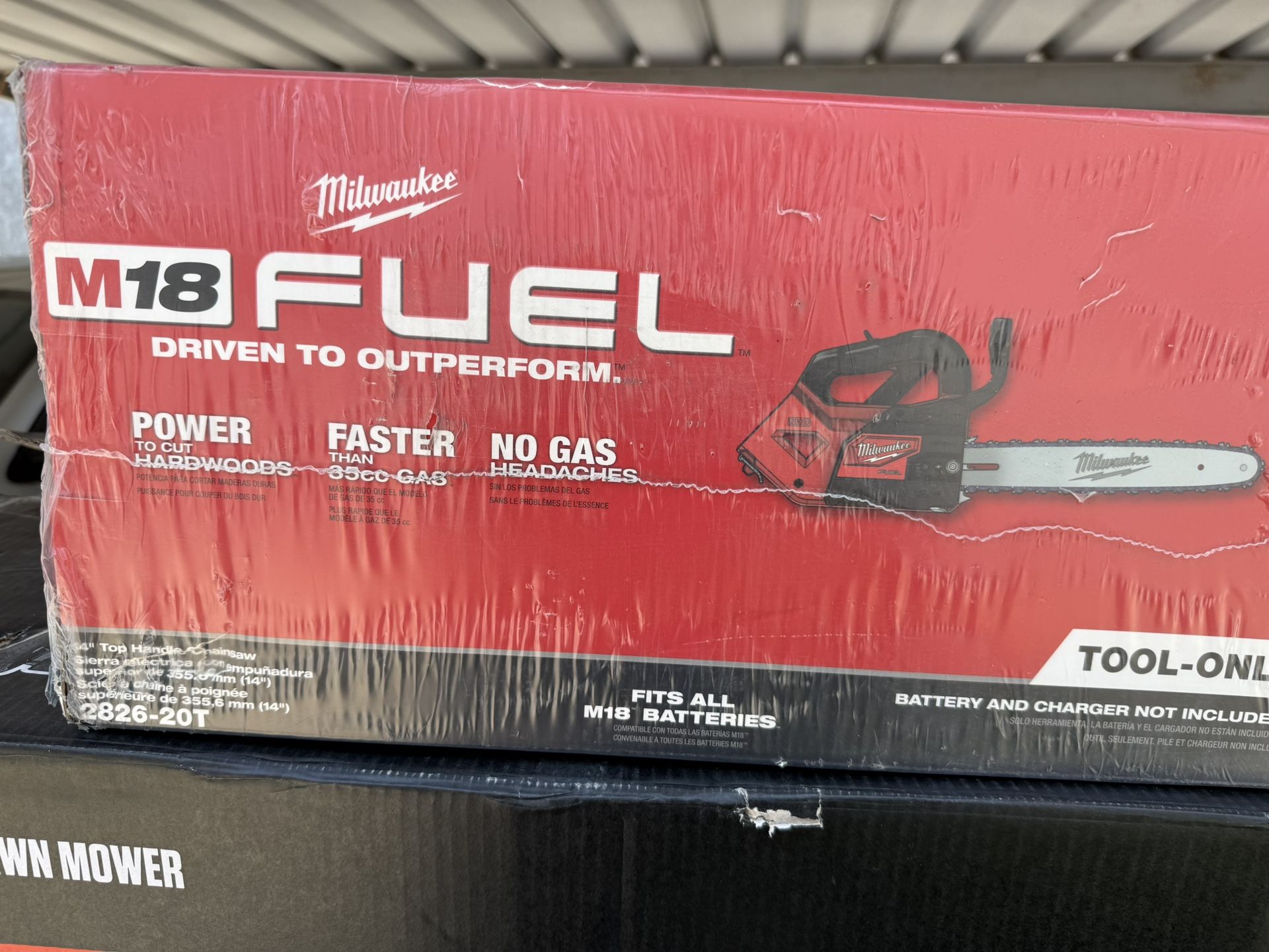 Milwaukee M18 Fuel Brushless 14” Chainsaw Top Handle