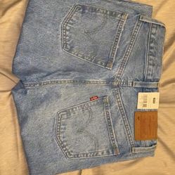 Women’s Levis