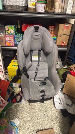 Nuna baby car seat