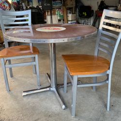 Johnny Rockets Retro Diner Table + 2 Chairs – Chrome Restaurant Furniture