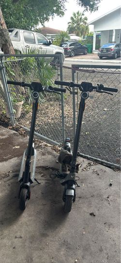 2 NIU KQi2 Electric Scooters – Pair – $250 OBO – NEED THEM GONE BY 9/5