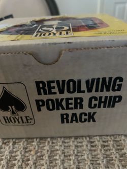 Revolving poker tray with chips