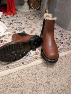 Doc Marten Boots Women's Size 8