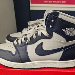 Air Jordan 1 High Georgetown Edition
