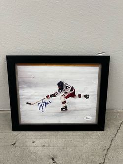 Mike Eruzione signed “Miracle on Ice” photo