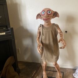 Dobby Decor