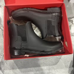 Hunter Refined Slim Fit Chelsea Boots Black Size 9 W