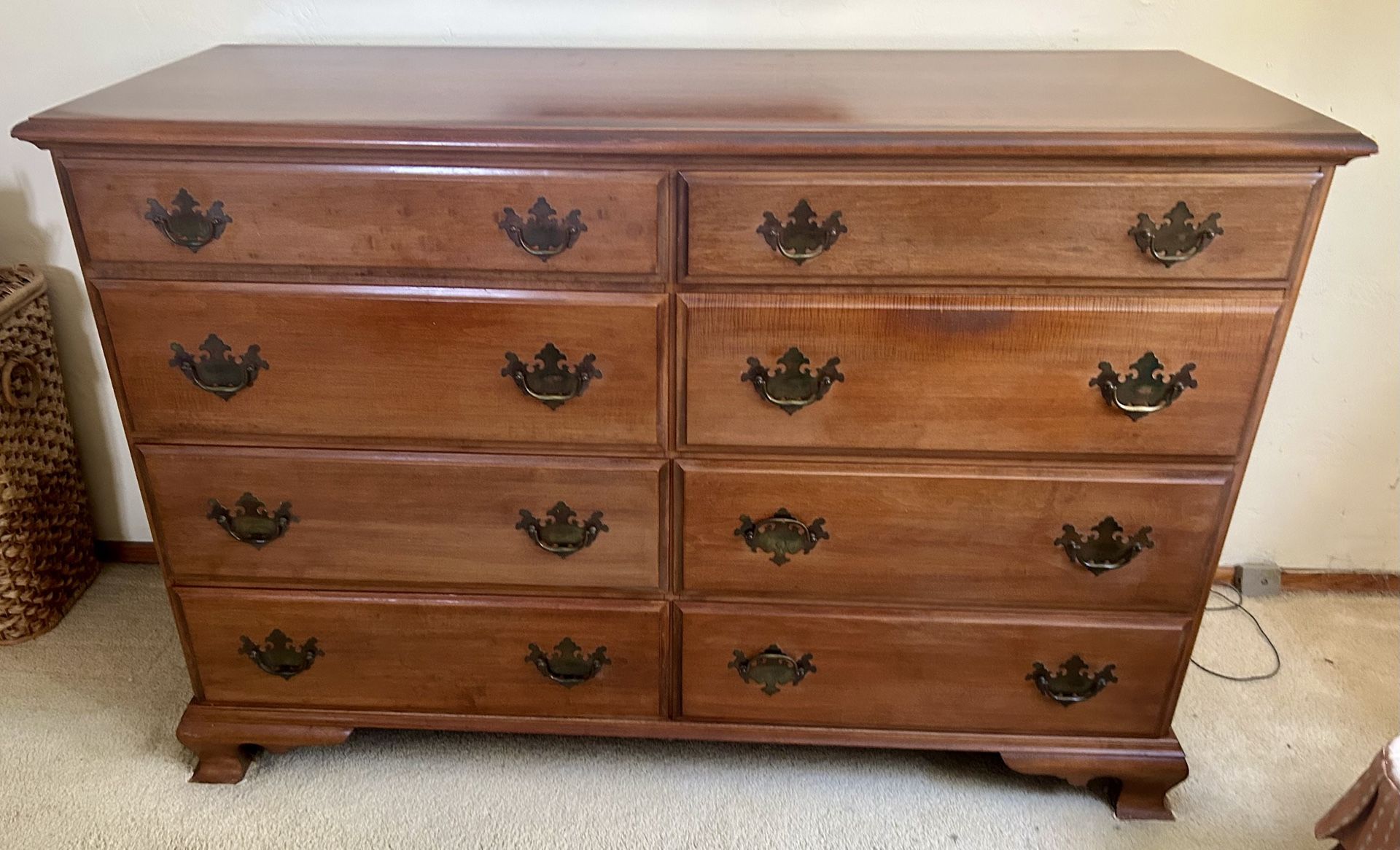Beautiful Sprague And Carleton Maple Wood Dresser Vintage 1940’s