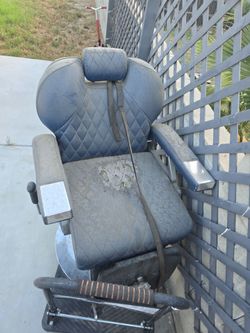 Barber chair