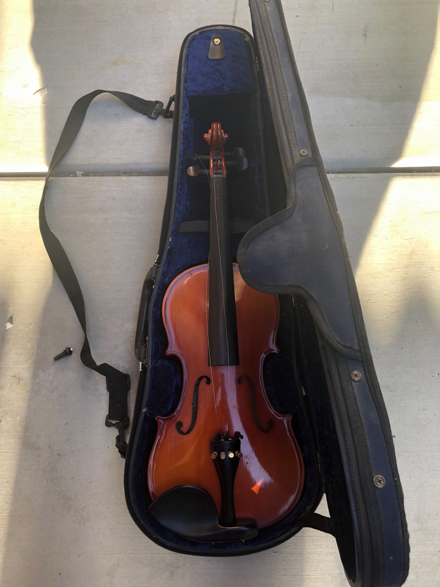 Violin With Carrying Case 