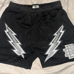 selling or trading (looking for black ugg tasmans size 8 and above)