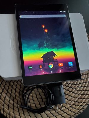 Photo Nexus 9 *Mint/Excellent* condition w/ OEM box and charger