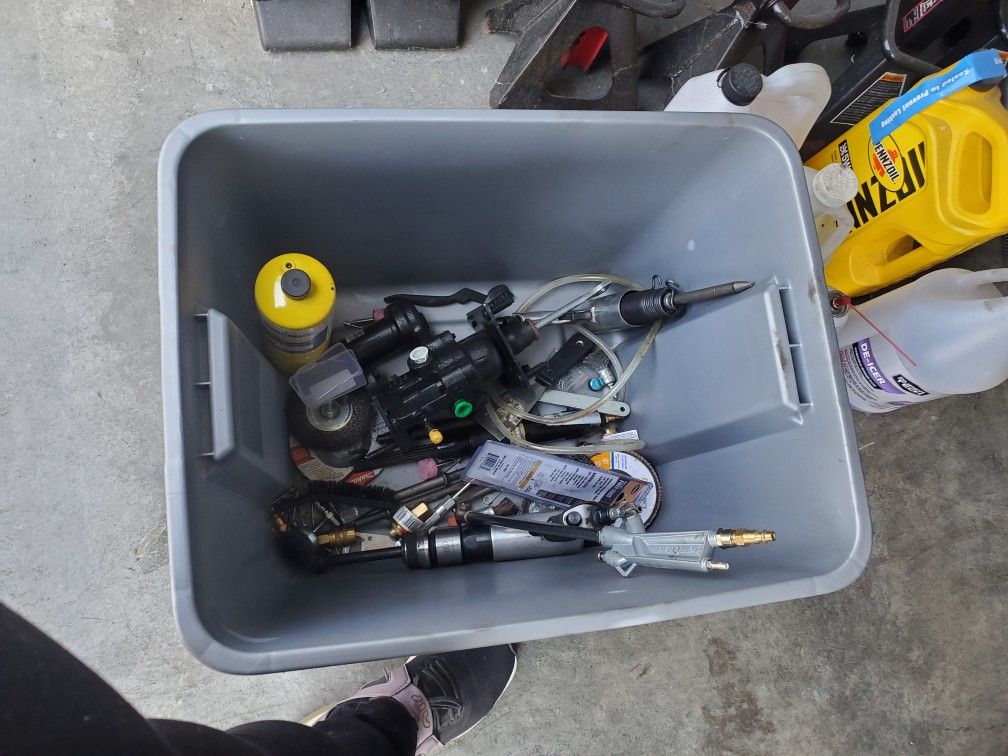 Bin Of Air Conpressor Tools
