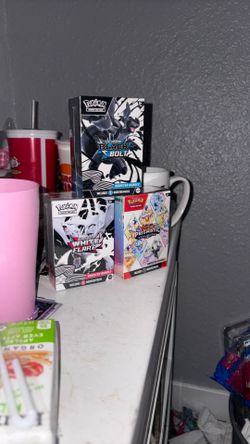 Pokemon prismatic bundle