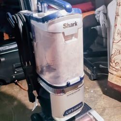 Shark Duo Clean Hair Pro