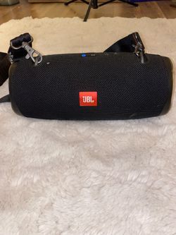 JBL XTREME 2 speaker