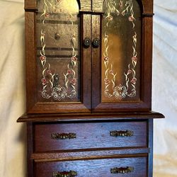 Vintage Musical Jewelry Box