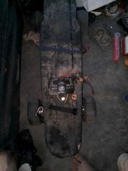 Flip sky electric skateboard