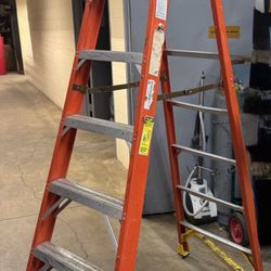 8 ft. Fiberglass Step Ladder (300 lb. Load Capacity )