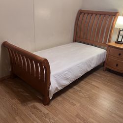 Nice Real Wooden Bed, Night Stand And Desk Plus Bonus 