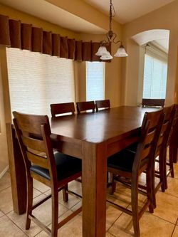Title: Dining Table Set + 8 Chairs (Extendable)