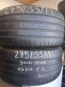 Pair of 275/35/R19 with 80% of tread  or life  GOOD YEAR EAGLE F1 HABLAMOS ESPAN̈OL